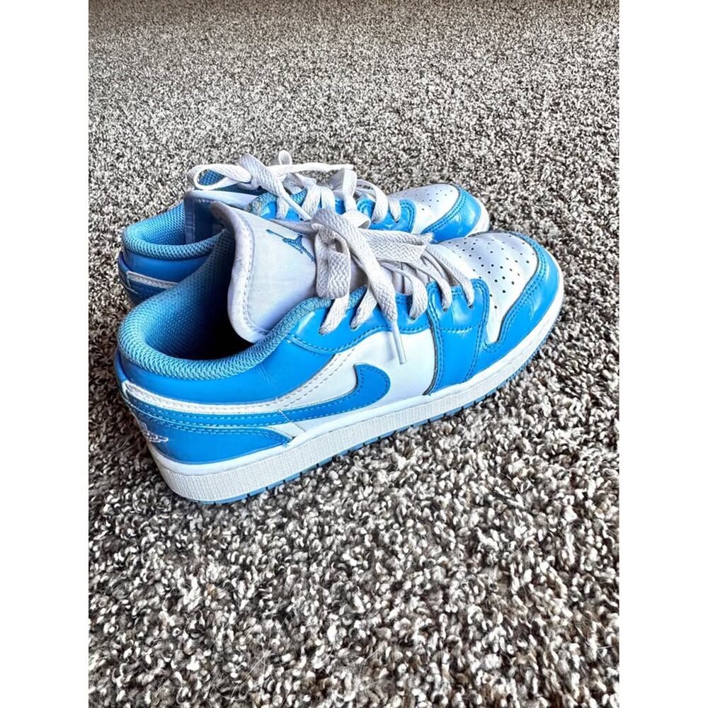 Nike Jordan Men's 1 Low SE White Legend Blue Basketball Size 3.5Y